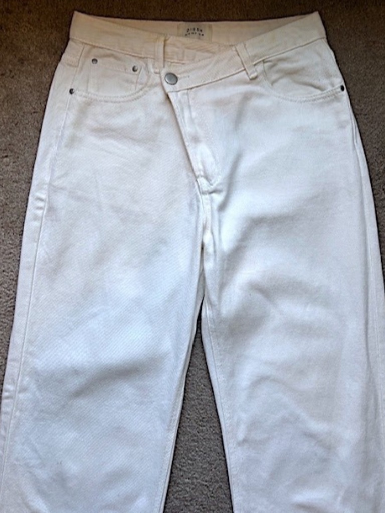 Dissh "Cameron" Off-White" Criss/Cross-High-Waist Straight-Leg Jeans Euc/Sz 29 — image 8 of 8